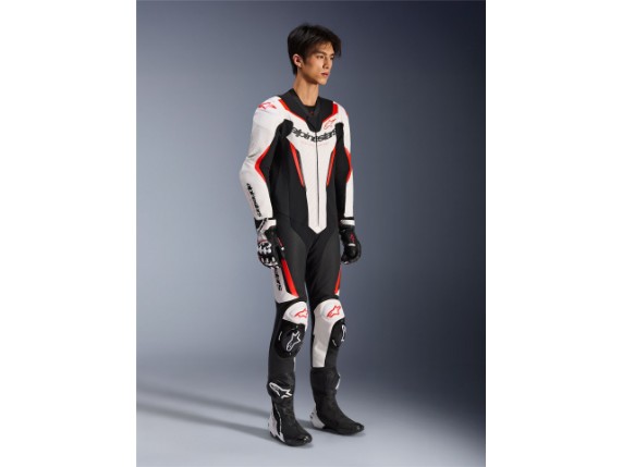 3150526_233_GP_FORCE_V2_LEATHER_SUIT_1_PC_FS