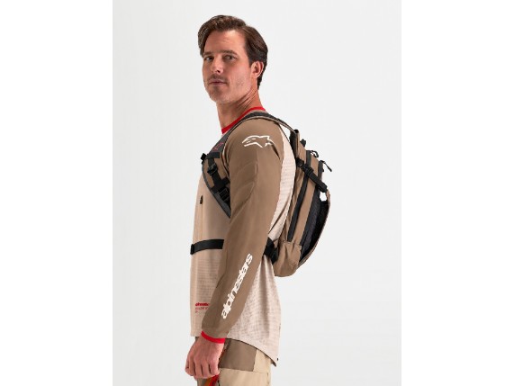 6100127_9335_AT-9_BACK_PACK_DET_1