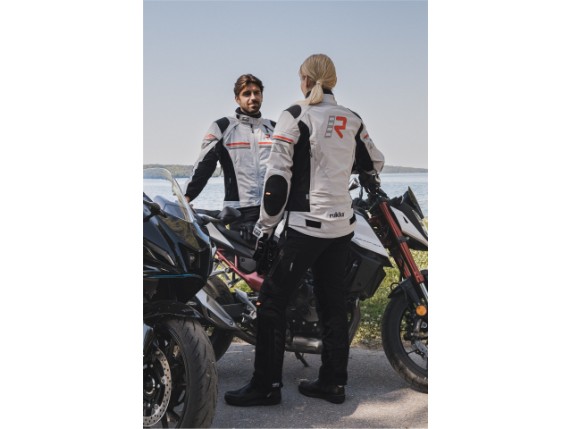 7_70224_&_70226_771_R_200_Brand-04_ArmaTou-R_&_ArmaTou-R Lady