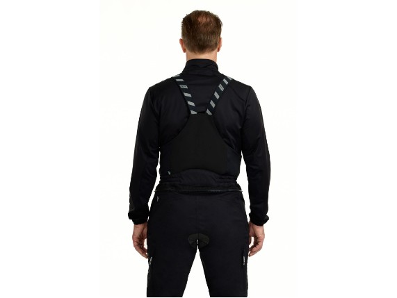 9_70183_713_R_999_modelback