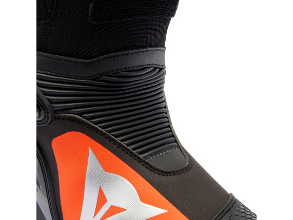 axial-2-boots-black-red-fluo6