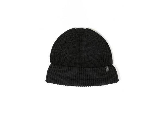 beanie_black_2