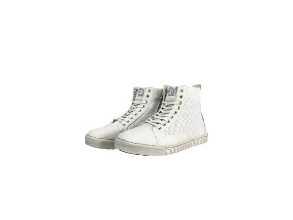 JDB1064_Neo_White_White_HR_50A9702