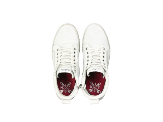 JDB1064_Neo_White_White_HR_50A9736