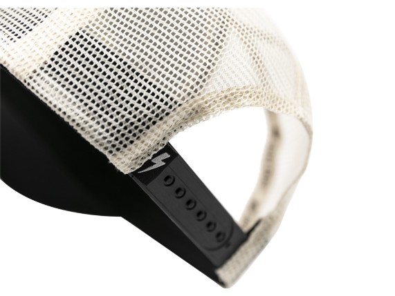 JDP1010_Trucker_Hat_Black_White_HR_50A9634