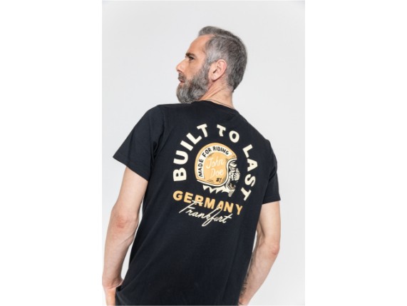 JDS7015_BuiltToLast_FadeOutBlack_HR_50A1820