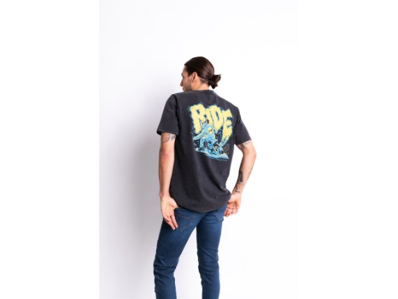 JDS7085_wolf_FadeOutBlack_16_HR