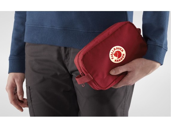 kanken_gear_bag_25862-326_c_model_fjr