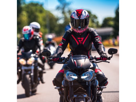 rebel-lady2