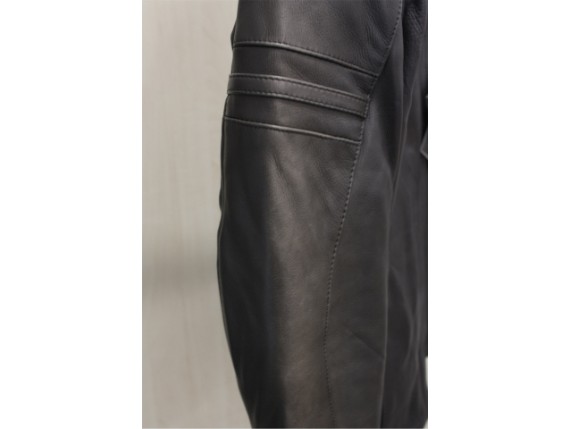 black front (B) 1