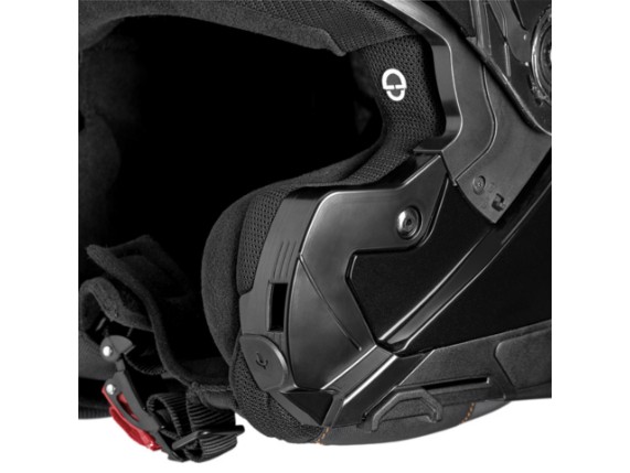 C5-Glossy-Black-Detail_uid_617a8bb509968