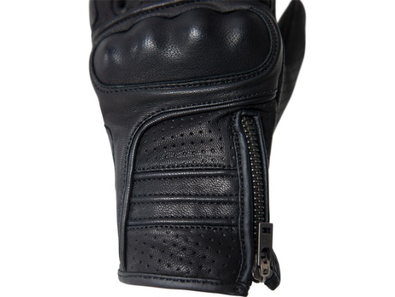 JDG7051_Ora_Black_5_LowRes