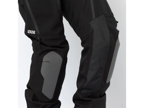 X2-055605-003_model_06_Women_s_Venture_Air_1-0_Pants_black