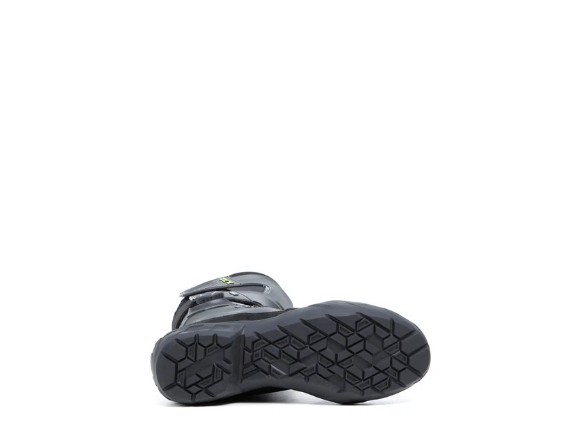 infinity-3-gtx-black4