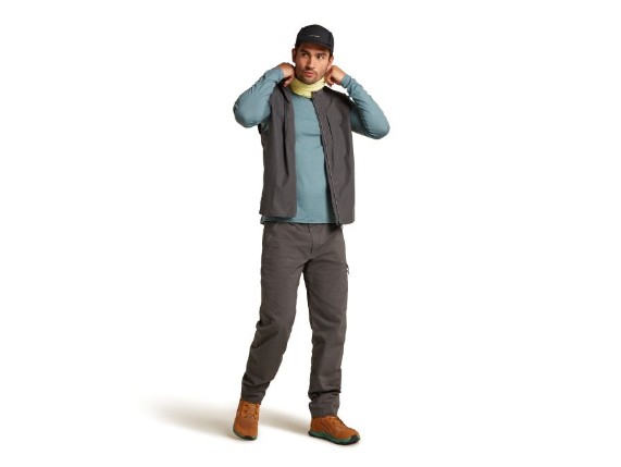 SS25-BM-W-Men Merino 200 Oasis LS Crewe-1043650A5_04