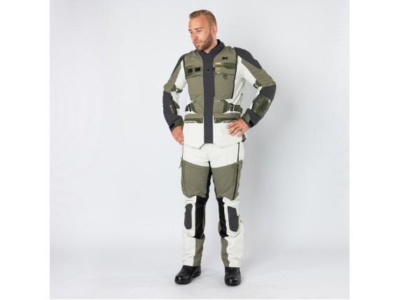 X2-005405-097_model_01_Venture_GTX_1-0_Laminated_Pants_olive