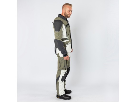 X2-005405-097_model_02_Venture_GTX_1-0_Laminated_Pants_olive
