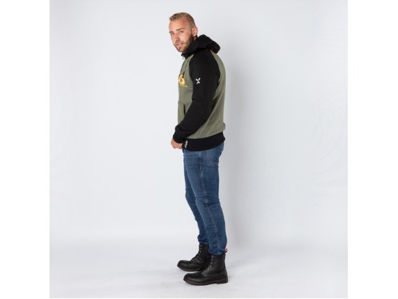 X2-343405-076_model_02_Rapid_1-0_Hoodie_olive