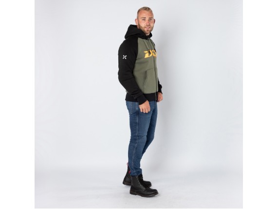 X2-343405-076_model_03_Rapid_1-0_Hoodie_olive