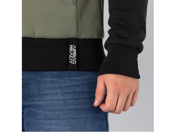 X2-343405-076_model_04_Rapid_1-0_Hoodie_olive