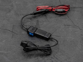 USB-Smart-Adapter 12V - wasserdicht (Schwarz/Rot)