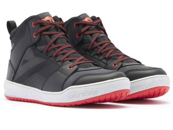 Dainese Suburb D-WP 2.0 wasserdichte Motorradschuhe (schwarz / weiß / rot)