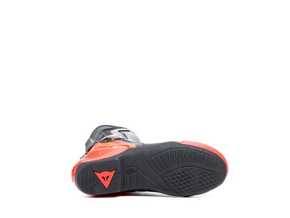 5WKOQI_DAINESE22M.000059V_SN006835_CLOSEUP04-1920x0_HZVQ7H