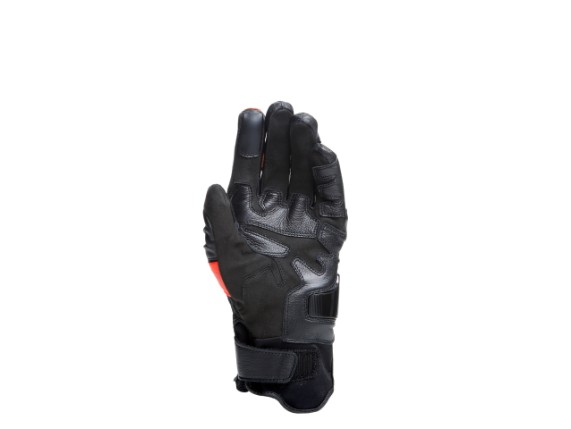 Z53KTU_DAINESE22M.00005EE_SN006998_CLOSEUP03-1920x0_J9Z8QA