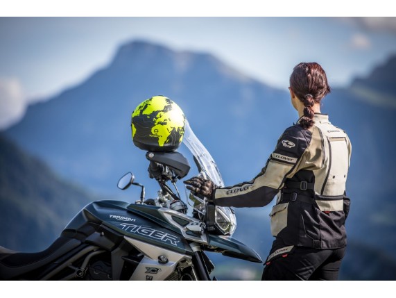 C4_Pro_Women_Magnitudo_Yellow_detail2