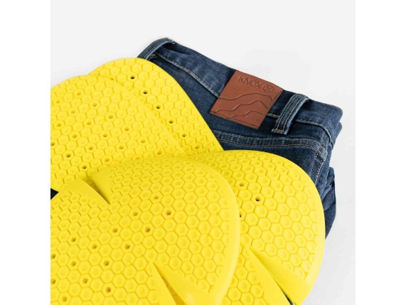 close_knxkirkstonemenblue_1