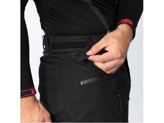 x2-015405-003_model_05_venture_stx_1-0_laminated_pants_black