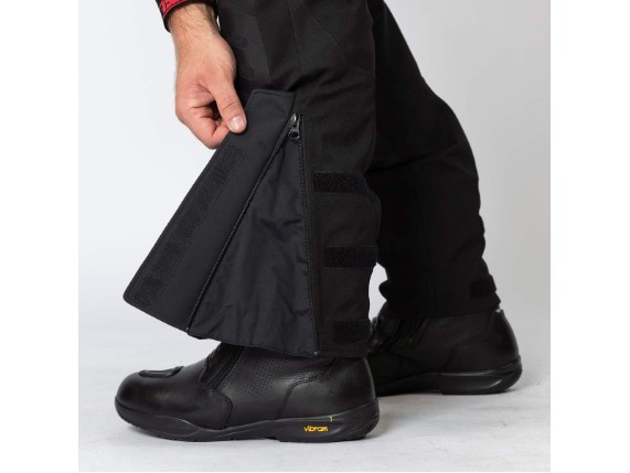 x2-015405-003_model_08_venture_stx_1-0_laminated_pants_black