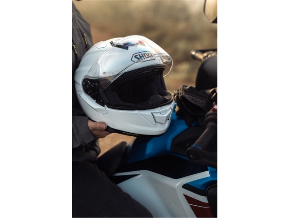 Shoei_GT-Air_small__O3A9713