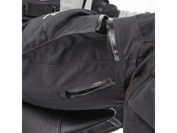 Stadler_Motorradhose_3layer_quest_pro_Lueftung-1f969933