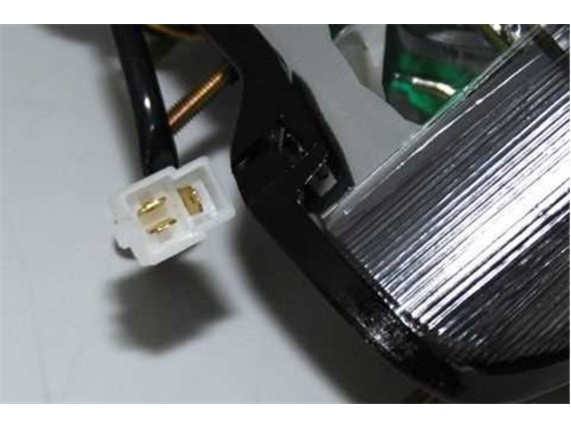 253-240, LED-Rueli getoent; Yamaha XJR 1300