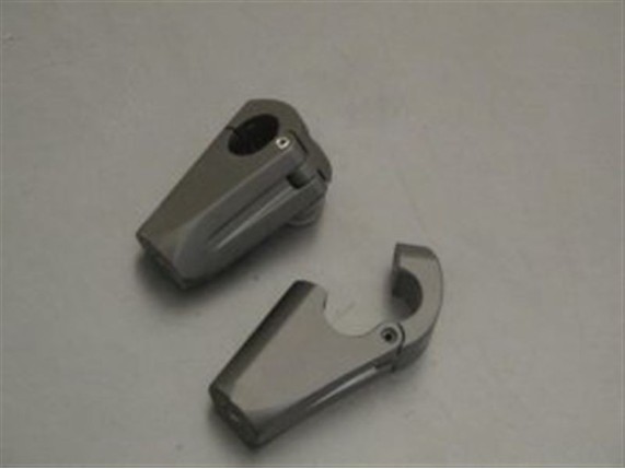 HH56-067B, RISERS SPARTICAN BLACK