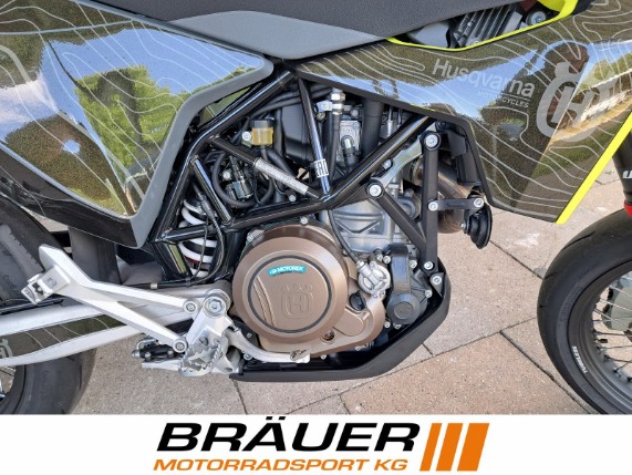 HUSQVARNA 701 SUPERMOTO, 0009956