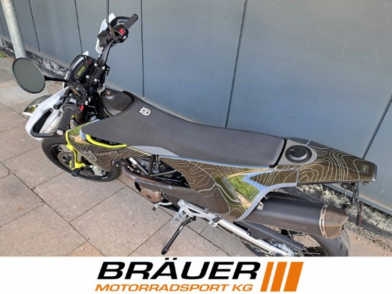 HUSQVARNA 701 SUPERMOTO, 0009956