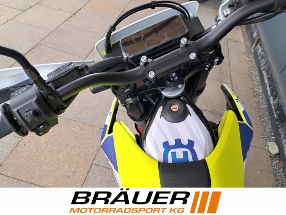 HUSQVARNA 701 SUPERMOTO, 0011786