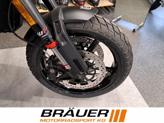 HUSQVARNA SVARTPILEN 801, 0011726