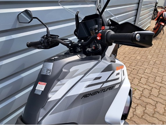 KTM 1290 SUPER ADVENTURE S, VBKV79401PM974880