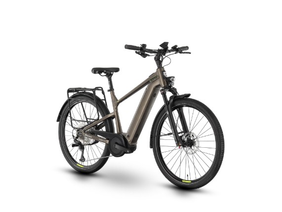 PHO_BIKE_PERS_REVO_HQV-23-Tourer-T2-gent-bronze_#SALL_#AEPI_#V1