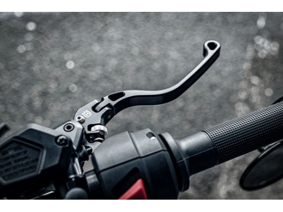 pho_hp_mon_144598_technical_accessories_street_2024__sall__awsg__v1