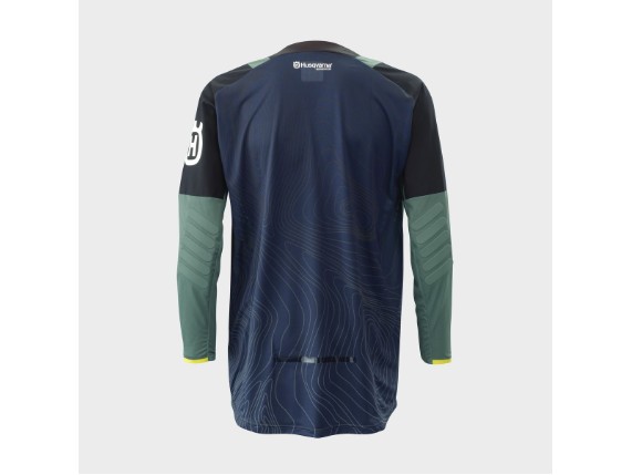 pho_hs_pers_rs_94076_3hs22001370x_gotland_shirt_olive_back__sall__awsg__v1