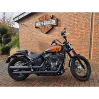 FXBBS Softail Street Bob