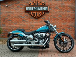 FXBR Softail Breakout 117