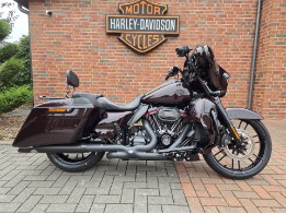CVO FLHXSE Street Glide