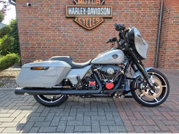 FLHX Street Glide 117