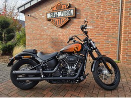 FXBBS Softail Street Bob