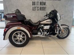 FLHTCUTG Tri Glide Ultra